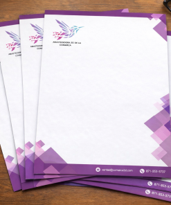 Hoja membretada, tamaño carta.